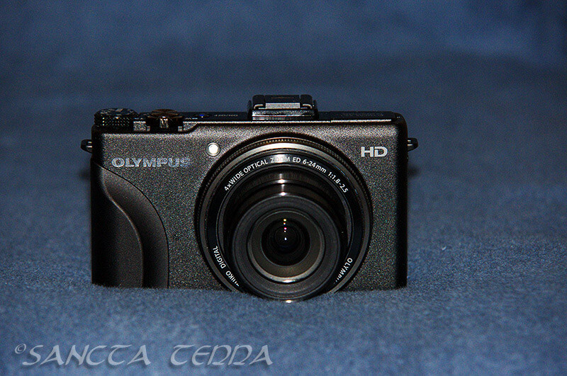 Olympus XZ-1 Olympus XZ-1